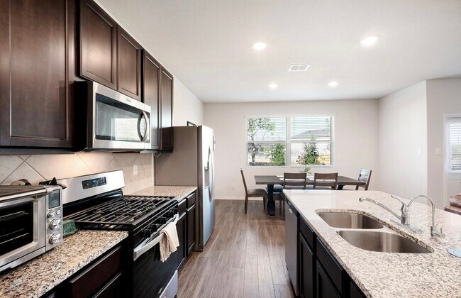 Building Photo - 4910 Sandstone Wy