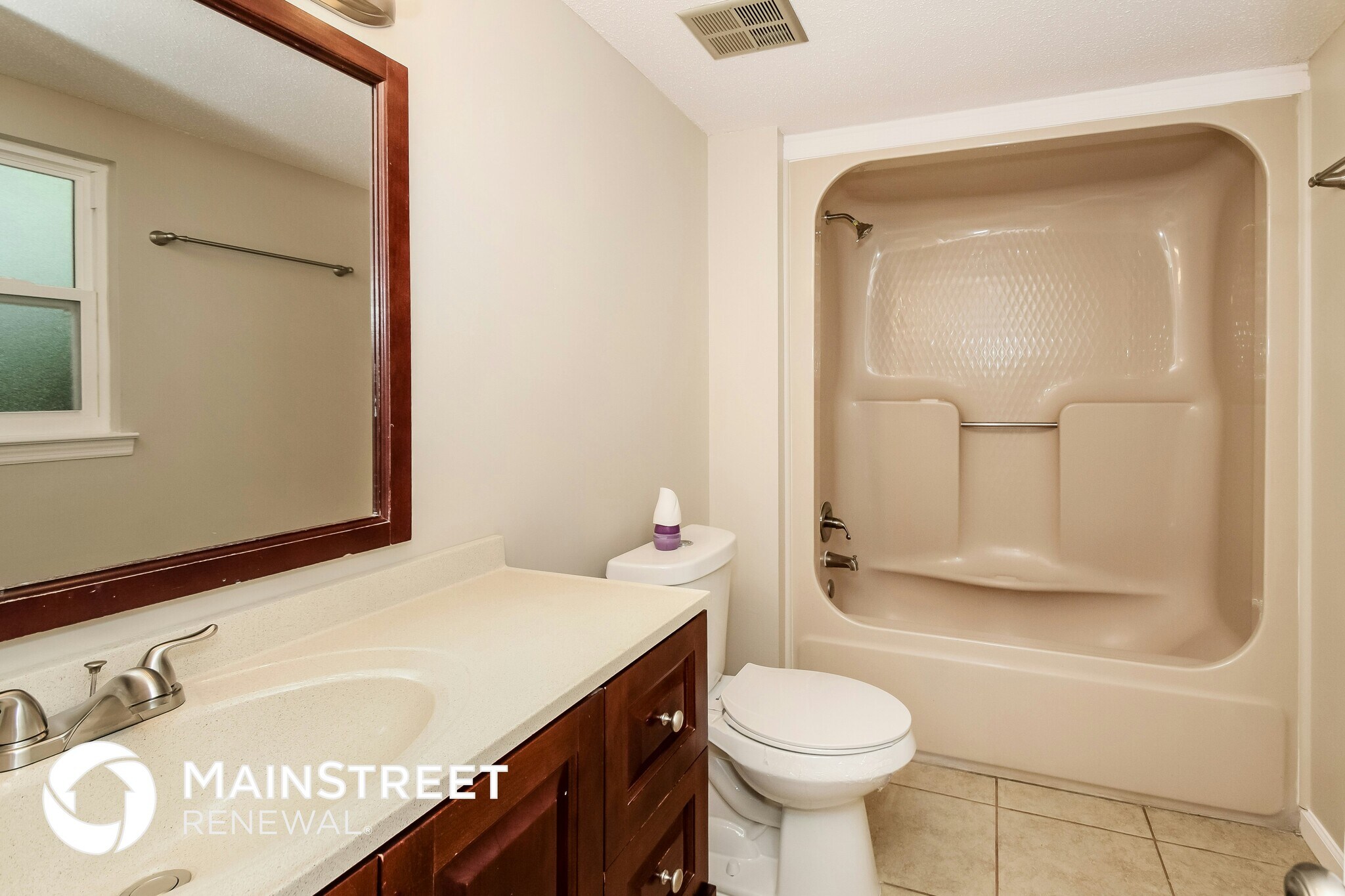 Building Photo - 101 22nd Ave NW