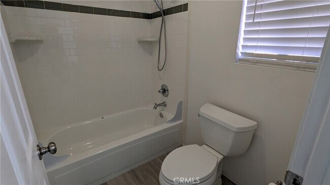 Building Photo - 40342 Corte Campeon