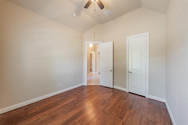 Building Photo - 568 Enfield Dr