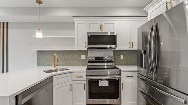 Building Photo - 1432 Ogden St