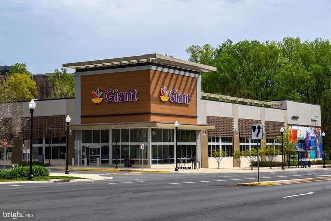 Building Photo - 9758 Cardinal Rd