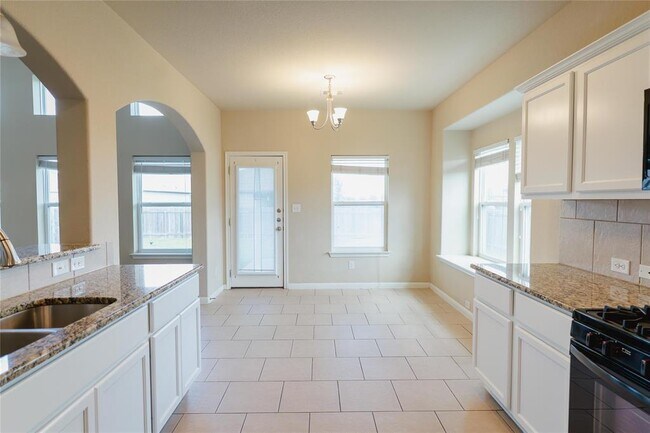 Building Photo - 7993 Arezzo Dr