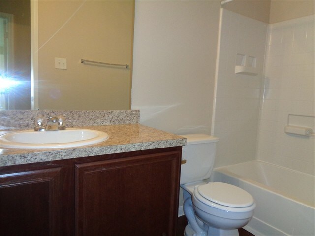 Building Photo - 13318 Ambrosa Dr