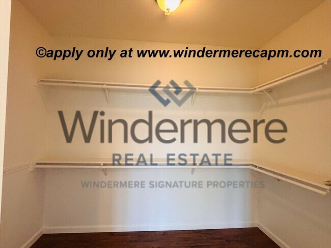 Building Photo - Bright & Stylish Entertainer's Retreat! Single story 3 bed- Plus Bonus Room!!