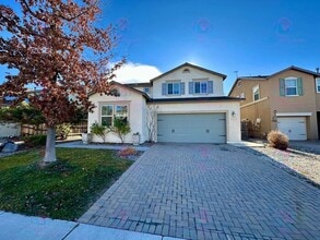 Building Photo - 1/2 Month Free - Look & Lease Same Day!!! Spacious 4-Bedroom 3 Bath, 3 Car Garage Home with Loft,...