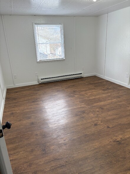 Building Photo - 208 Morning Dr