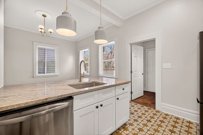 Building Photo - Renovated Historic Home