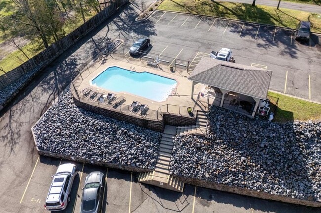 Building Photo - 117 Lookout Point