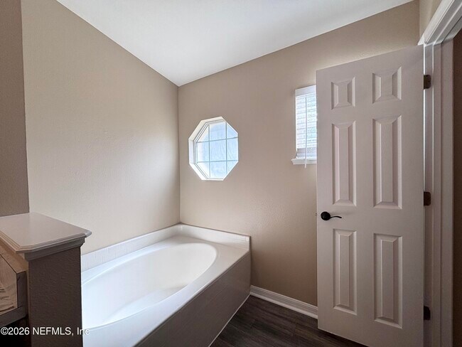 Building Photo - 7332 Gum Tree Rd