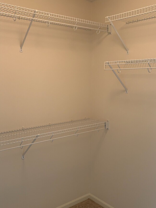 Building Photo - 8976 Woodbridge Dr