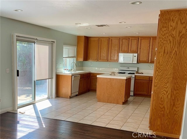 Building Photo - 1525 W Starburst Dr