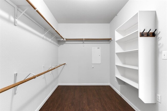 Building Photo - 800 S Frontier Ln