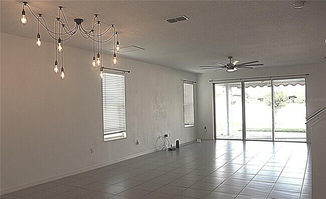 Building Photo - 2104 Stillwood Wy