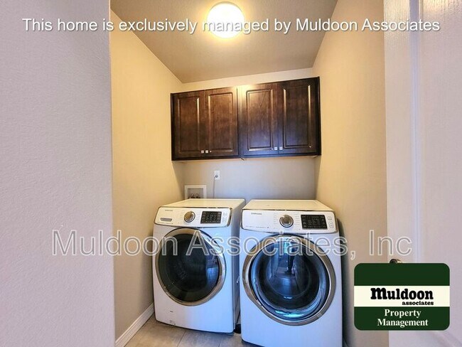 Building Photo - 254 Eclipse Dr