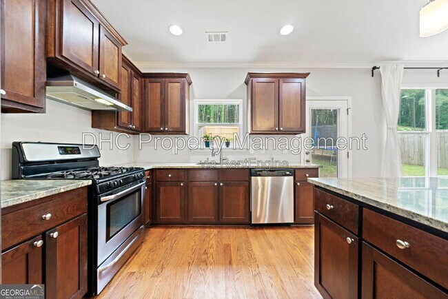 Building Photo - 1765 Stoney Creek Dr SE