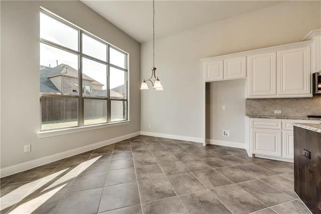 Building Photo - 305 Featherstone Dr