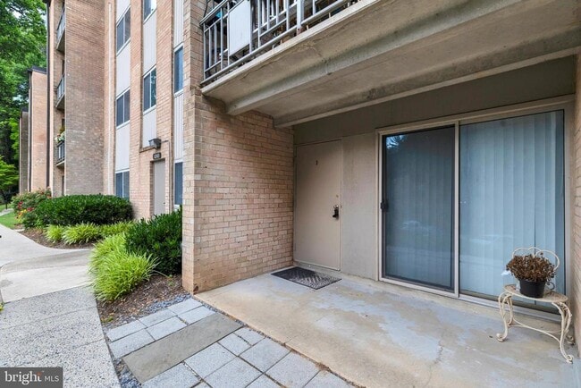 Building Photo - 12413 Braxfield Ct