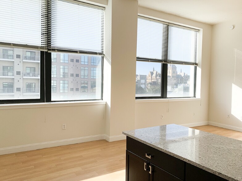 Building Photo - 4600 Woodward Ave