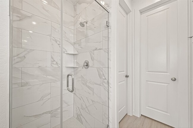 Building Photo - 7427 Compass Dr