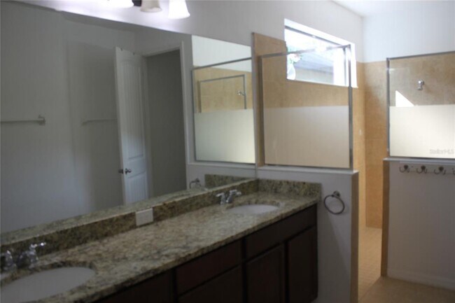 Building Photo - 13231 Overstreet Rd