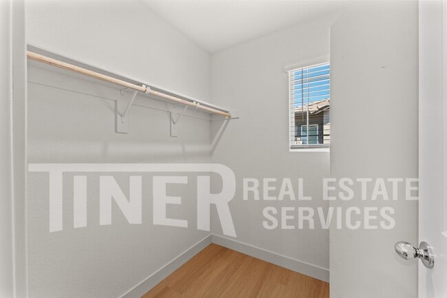Building Photo - 3117 Pruett Dr
