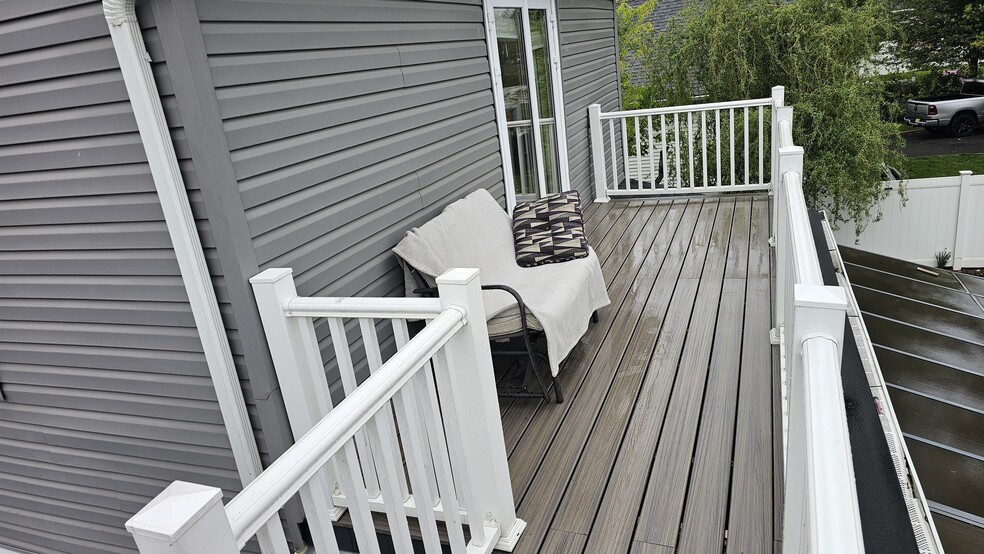 Building Photo - 1753 Rutherford St