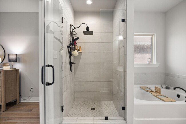 Building Photo - 212 Blaze Blvd