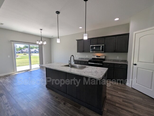 Building Photo - 1408 Sacred Oak Ct