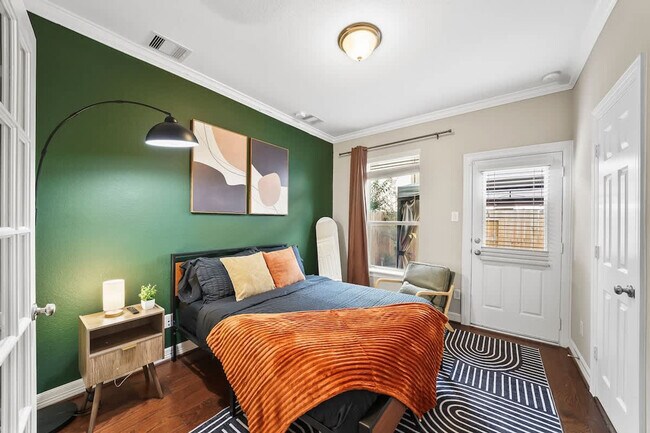 Building Photo - 10605 Enclave Springs Ct