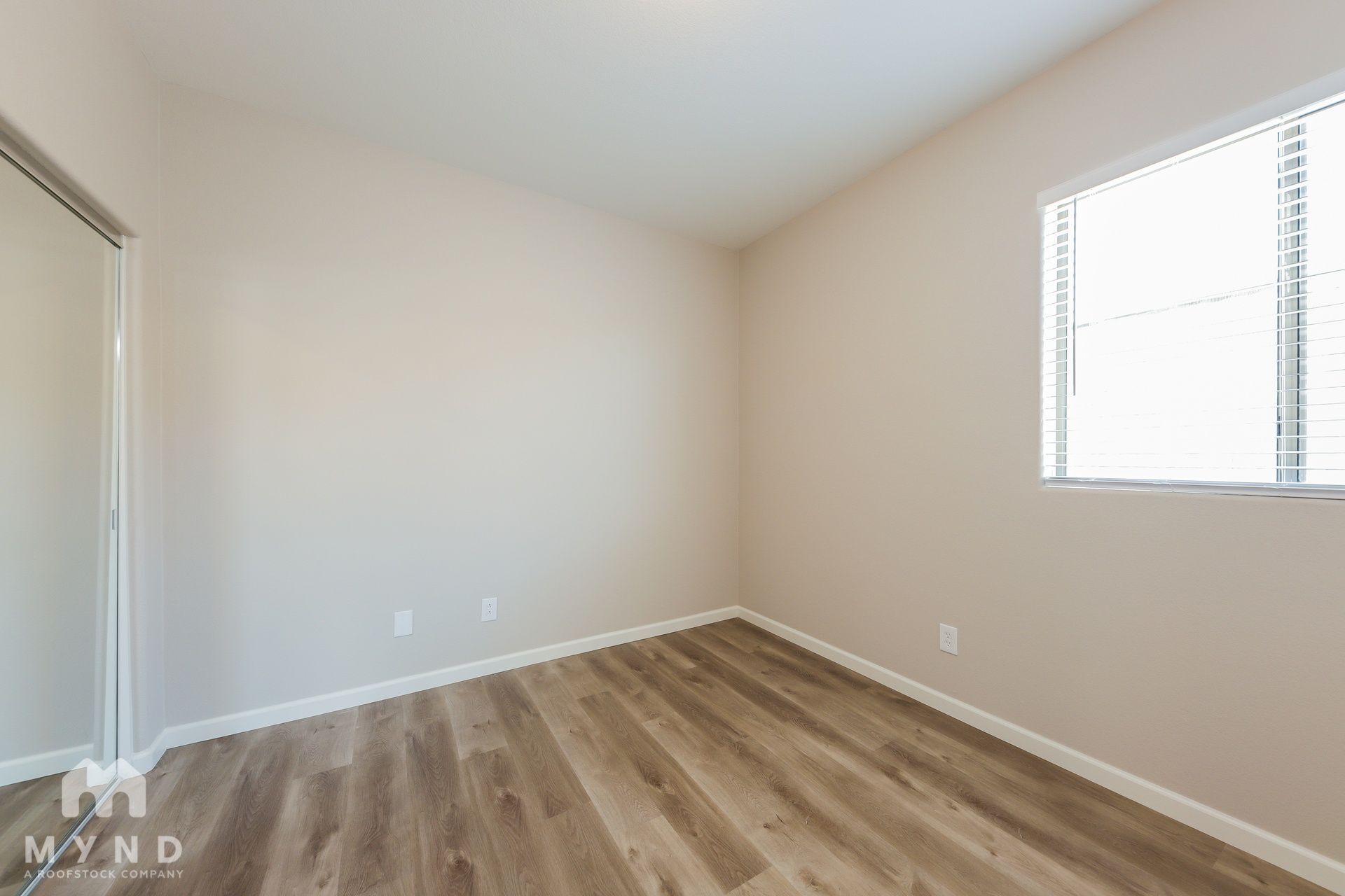 Building Photo - 13615 W Canyon Creek Dr