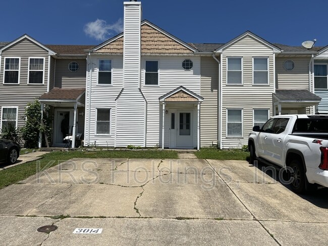 Primary Photo - 3014 Glastonbury Cir