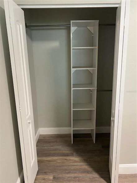 Building Photo - 7014 Glenview Dr