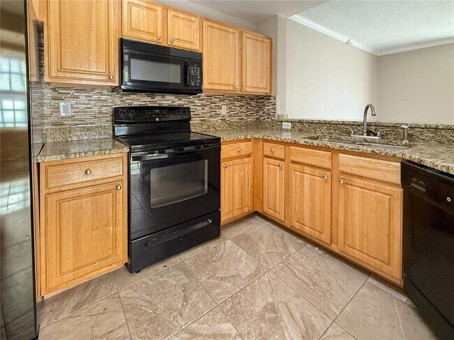 Building Photo - 5701 Bentgrass Dr