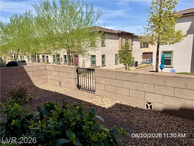 Building Photo - 720 Sleeping City Ave