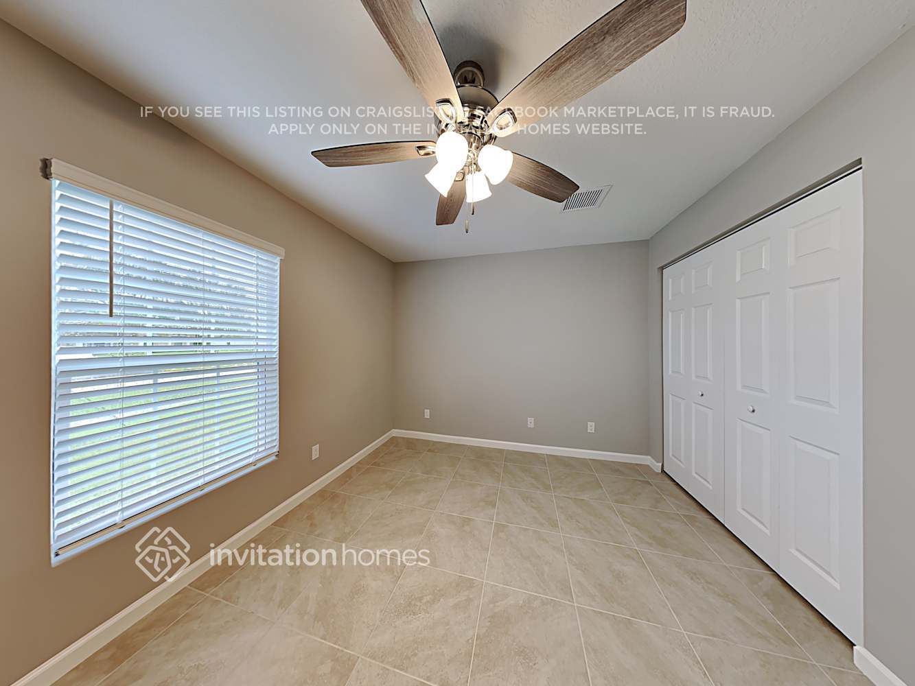 Building Photo - 802 SW Tulip Blvd