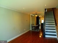 Building Photo - 926 S Curley St