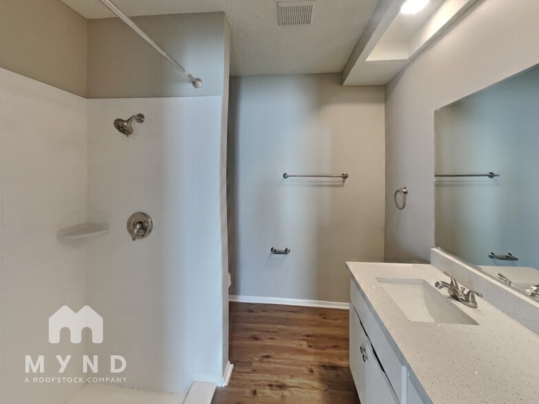 Building Photo - 6607 Crossbow Ln
