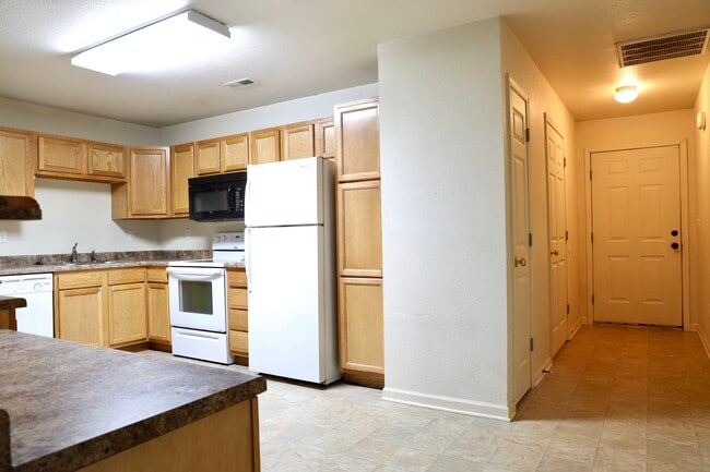 Building Photo - 20901 Hartsburg Ln
