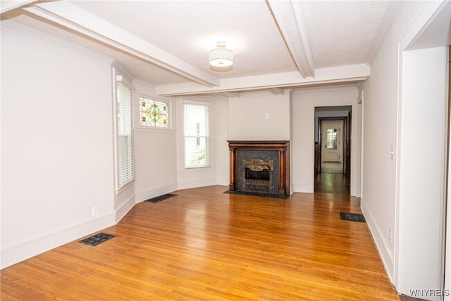 Building Photo - 933 Tifft St