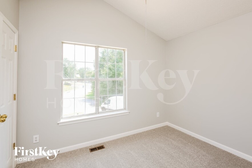 Building Photo - 6029 Rose Ct