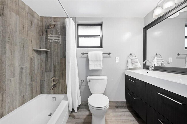 Building Photo - 11863 Wimbledon Cir