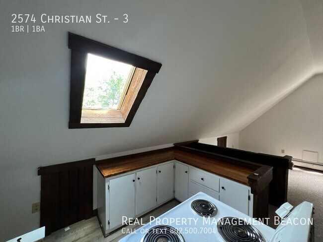 Building Photo - 2574 Christian St