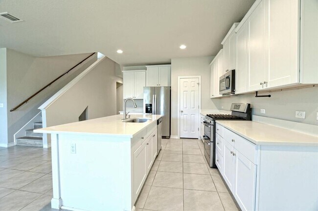 Building Photo - 11732 Saddle Rock Dr