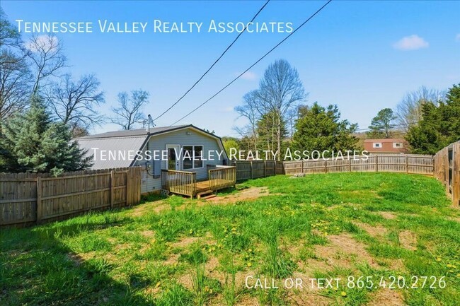 Building Photo - 1820 Andes Rd