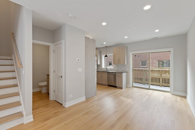 Building Photo - 6844 W 65th St