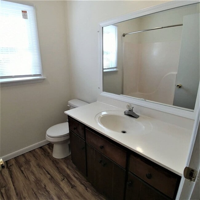 Building Photo - 9B Port West, Swansboro