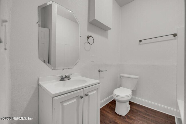 Building Photo - 2410 Mc Quade St