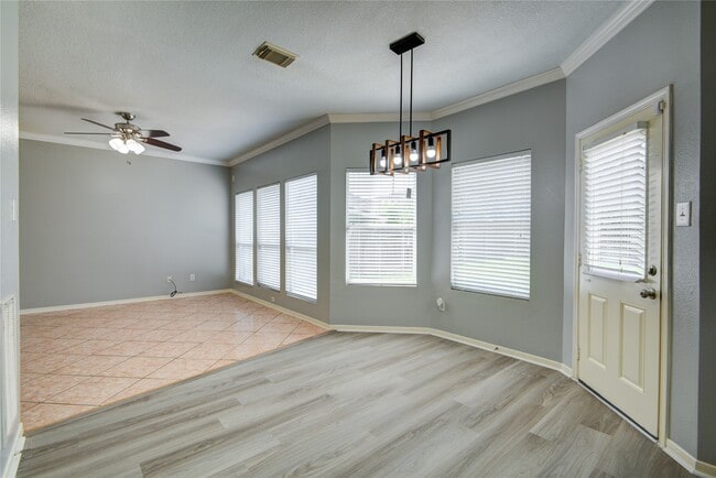 Building Photo - 19402 Hickory Meadow Ln