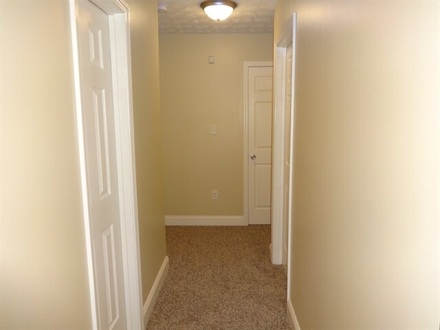 Building Photo - 718 Nottingham Dr